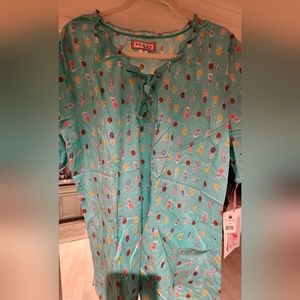 Koi scrub top 2x women's